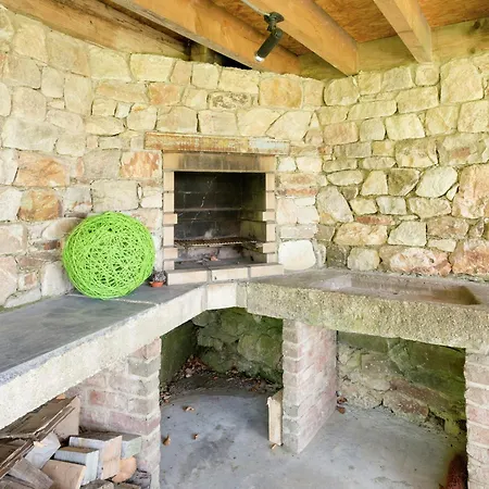 Rustic Retreat, Ovifat, Cleaning Included وايمس